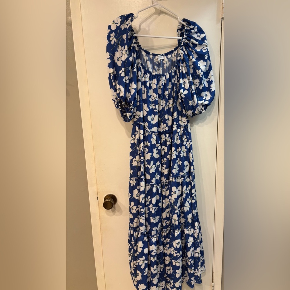 Jacqui E Navy and White Floral Dress